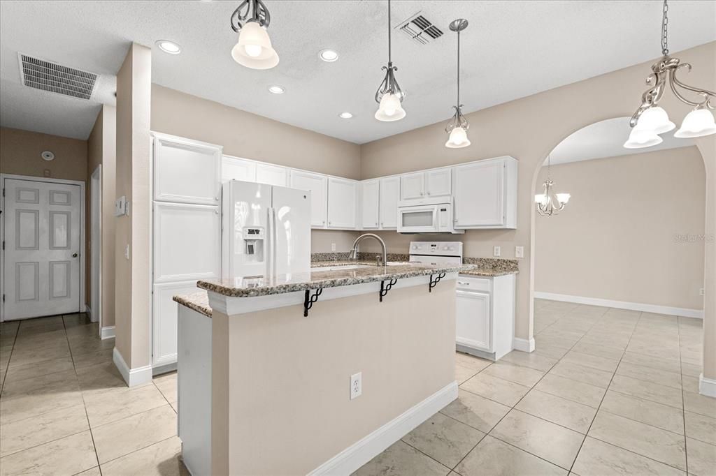 For Sale: $400,000 (4 beds, 3 baths, 2318 Square Feet)