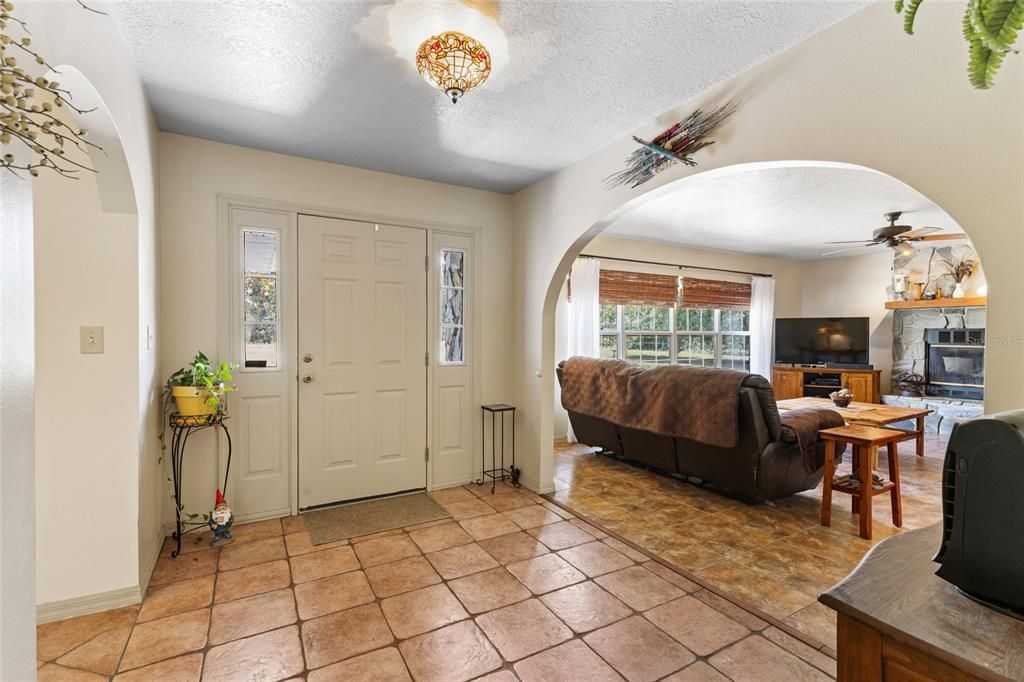 For Sale: $670,000 (4 beds, 4 baths, 2682 Square Feet)