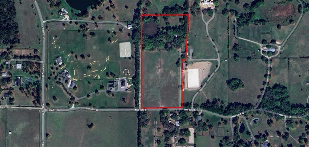 En Venta: $1,750,000 (16.56 acres)