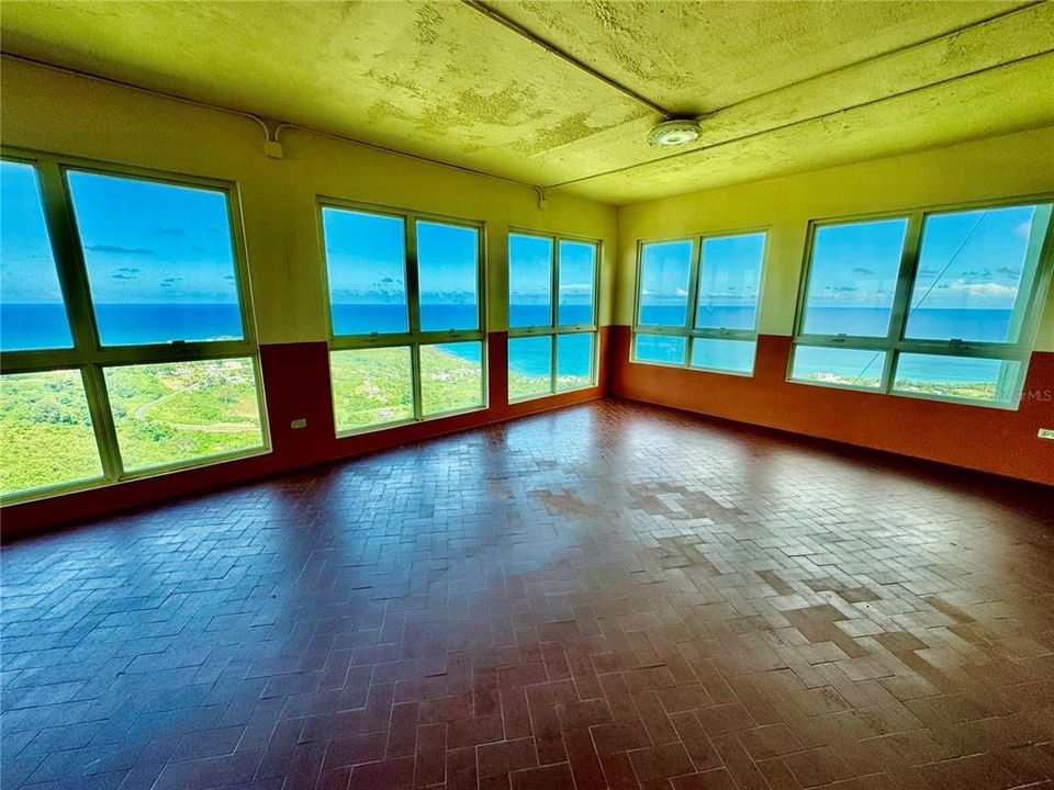 待售: $2,950,000 (0 贝兹, 0 浴室, 0 平方英尺)