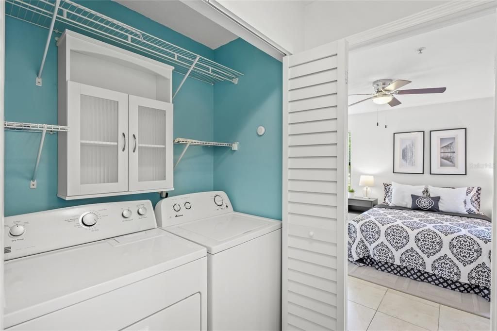 Active With Contract: $199,900 (2 beds, 2 baths, 1129 Square Feet)