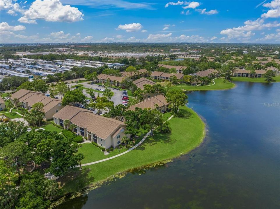 Active With Contract: $199,900 (2 beds, 2 baths, 1129 Square Feet)