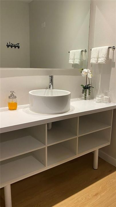 Active With Contract: $80,000 (1 beds, 1 baths, 325 Square Feet)