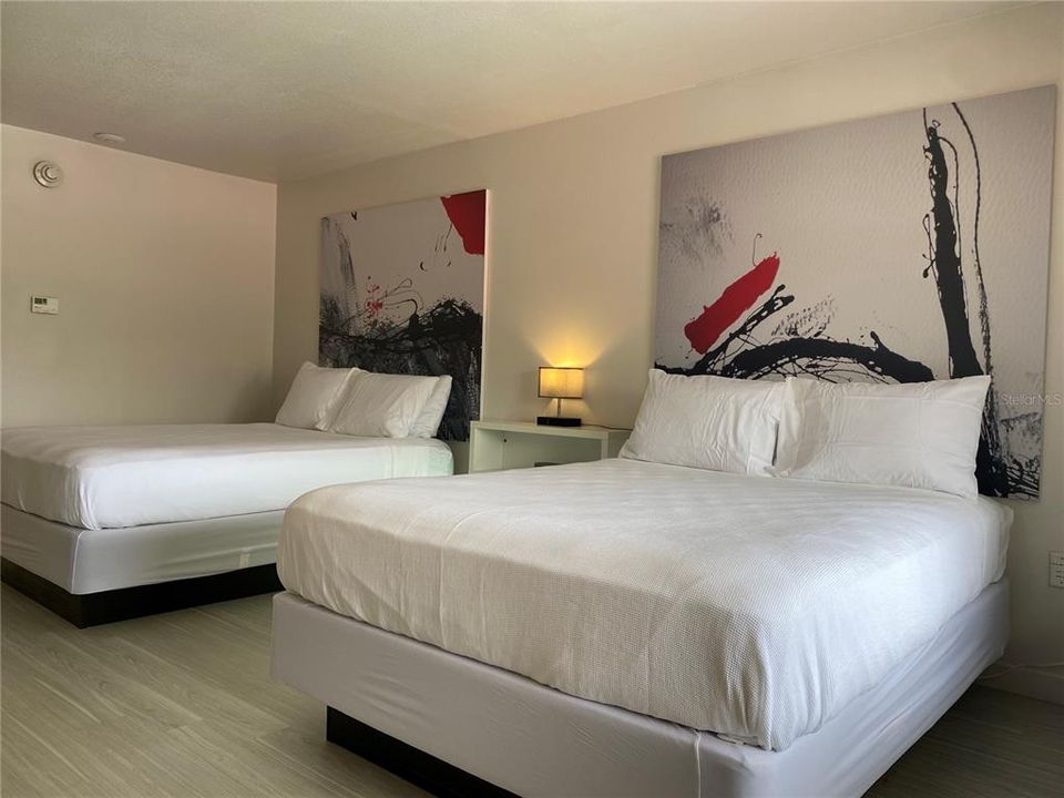 Active With Contract: $80,000 (1 beds, 1 baths, 325 Square Feet)