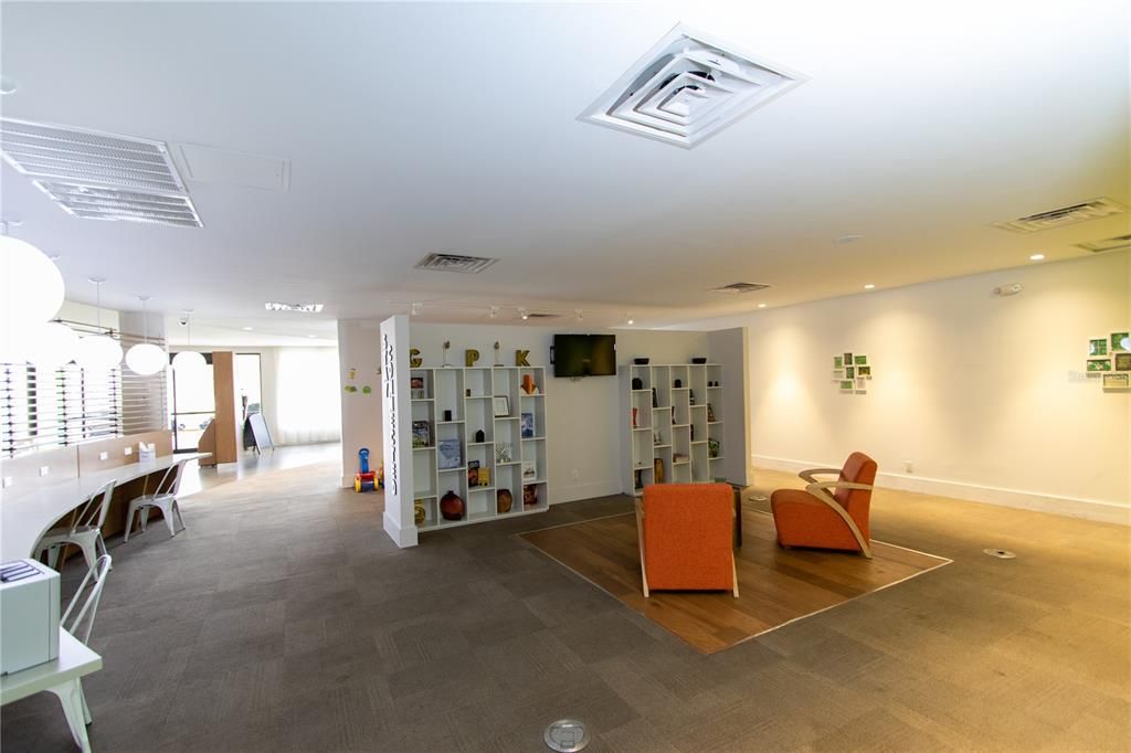 Active With Contract: $80,000 (1 beds, 1 baths, 325 Square Feet)