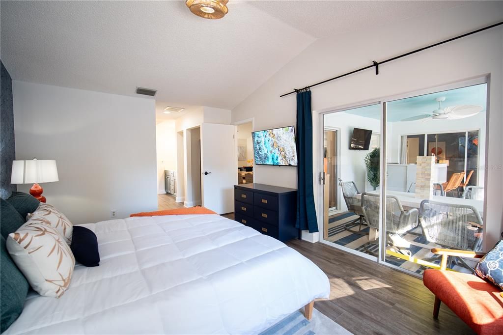 Active With Contract: $615,000 (4 beds, 2 baths, 1803 Square Feet)