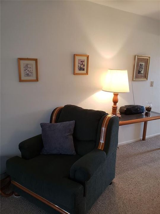 出租: $2,400 (2 贝兹, 2 浴室, 886 平方英尺)