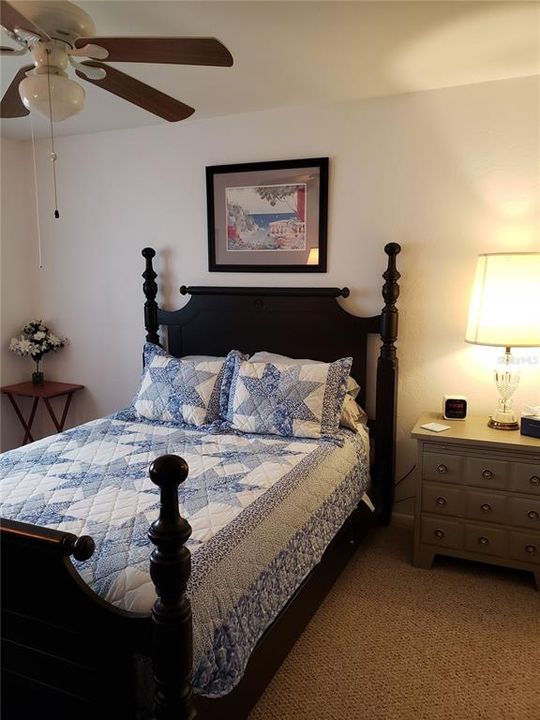 出租: $2,400 (2 贝兹, 2 浴室, 886 平方英尺)