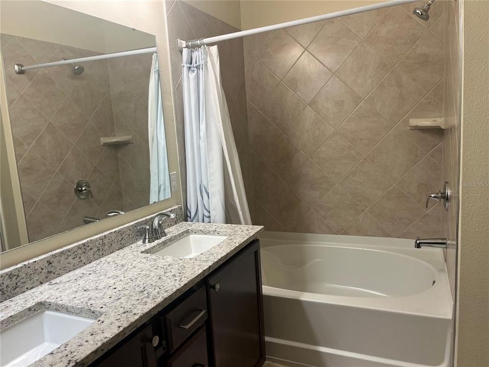 For Sale: $295,900 (4 beds, 2 baths, 1707 Square Feet)