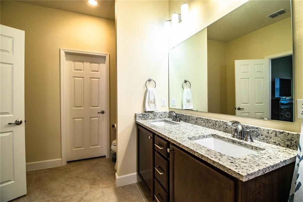 For Sale: $295,900 (4 beds, 2 baths, 1707 Square Feet)