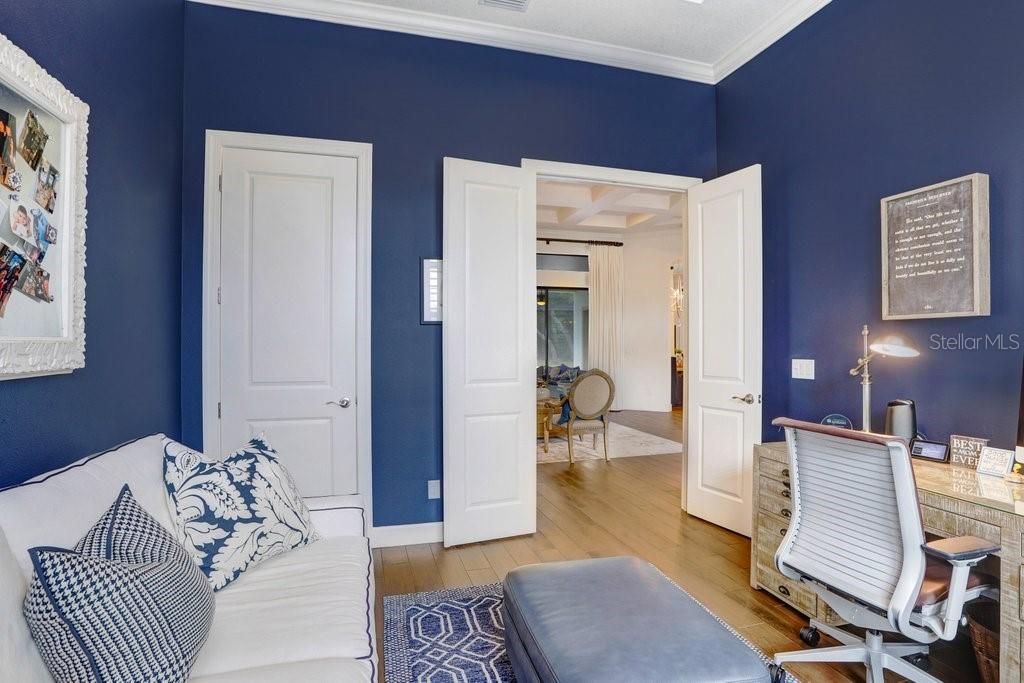 Activo con contrato: $1,575,000 (4 camas, 3 baños, 3700 Pies cuadrados)