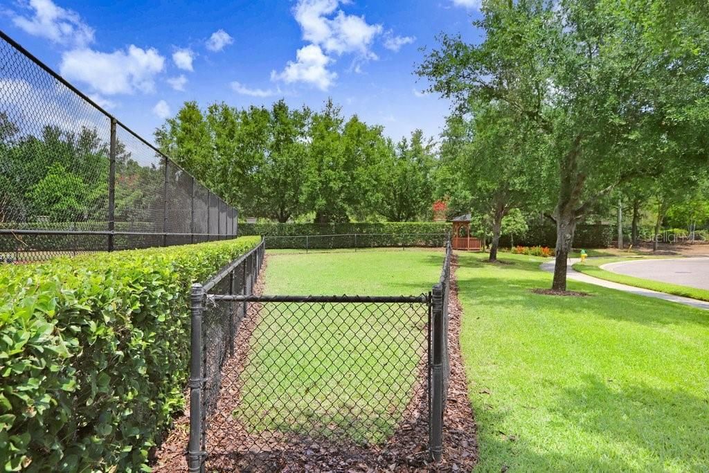 Activo con contrato: $1,575,000 (4 camas, 3 baños, 3700 Pies cuadrados)