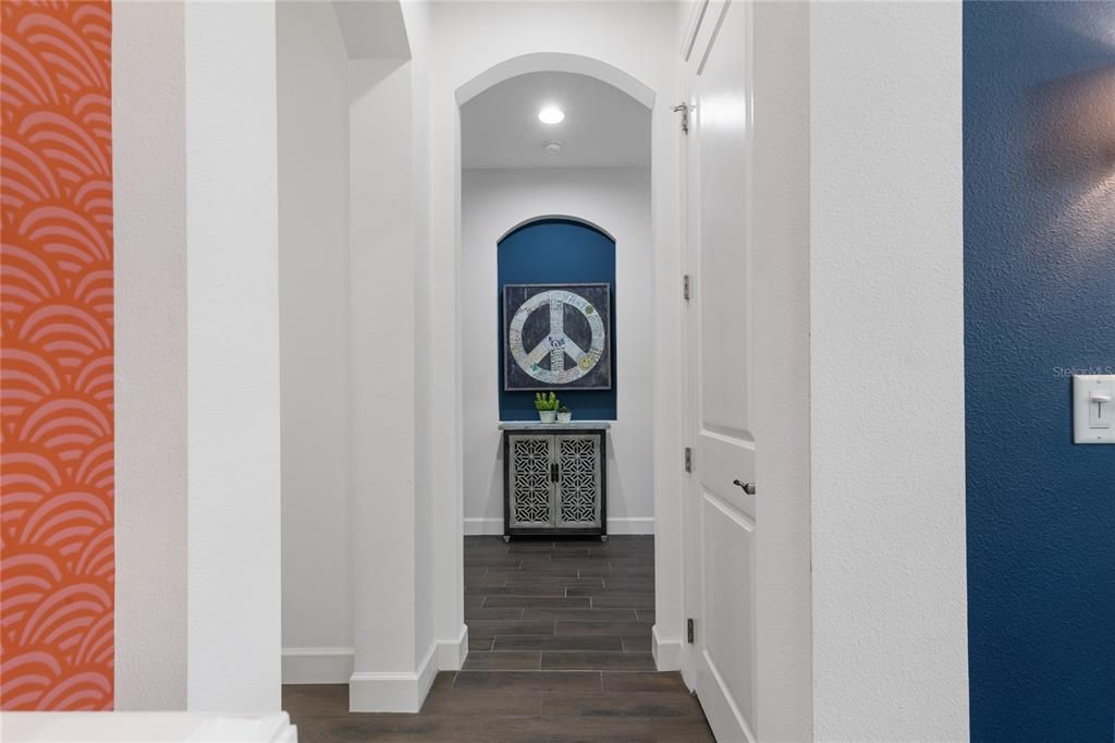 Activo con contrato: $1,575,000 (4 camas, 3 baños, 3700 Pies cuadrados)