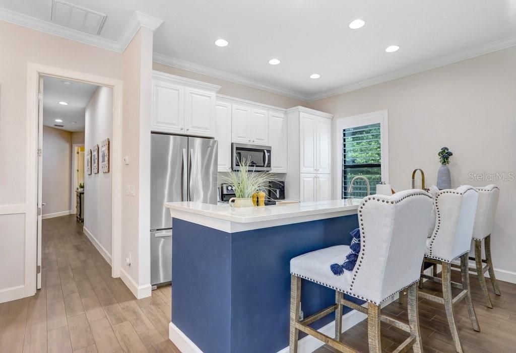 Activo con contrato: $1,575,000 (4 camas, 3 baños, 3700 Pies cuadrados)