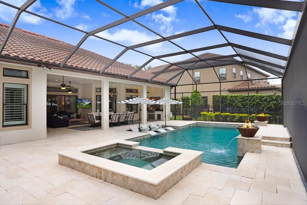 Activo con contrato: $1,575,000 (4 camas, 3 baños, 3700 Pies cuadrados)