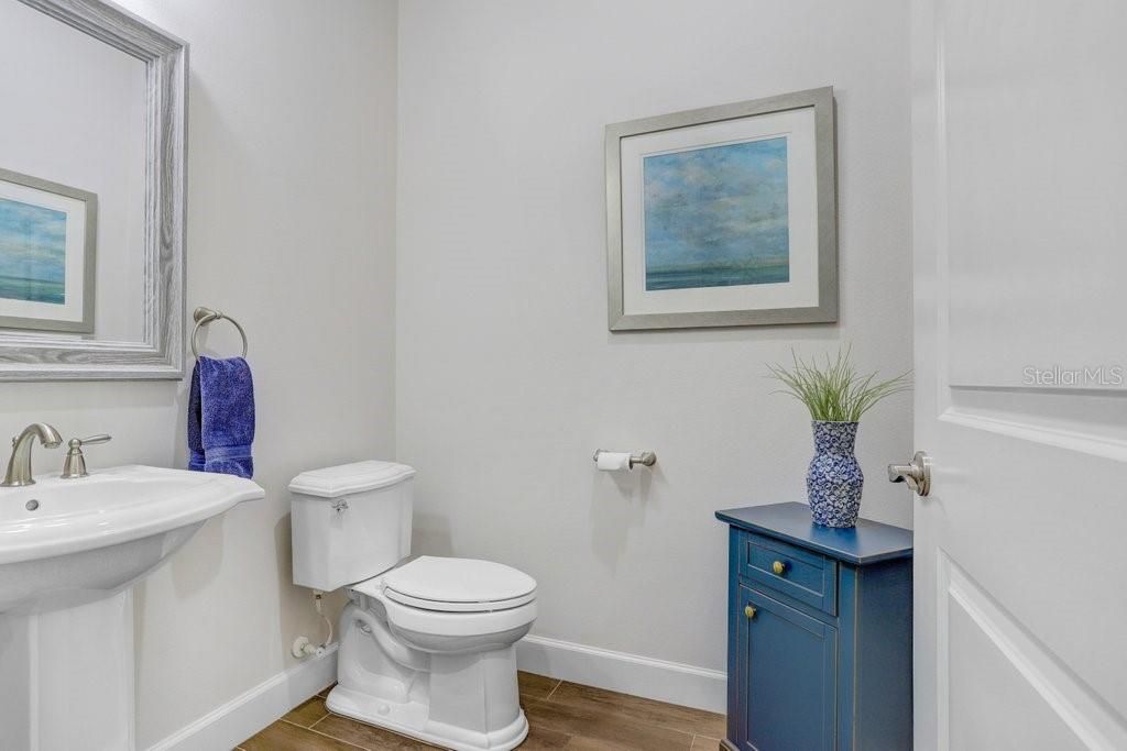 Activo con contrato: $1,575,000 (4 camas, 3 baños, 3700 Pies cuadrados)