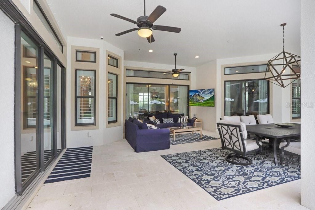 Activo con contrato: $1,575,000 (4 camas, 3 baños, 3700 Pies cuadrados)