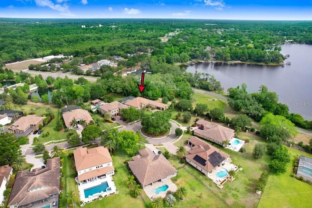 Activo con contrato: $1,575,000 (4 camas, 3 baños, 3700 Pies cuadrados)