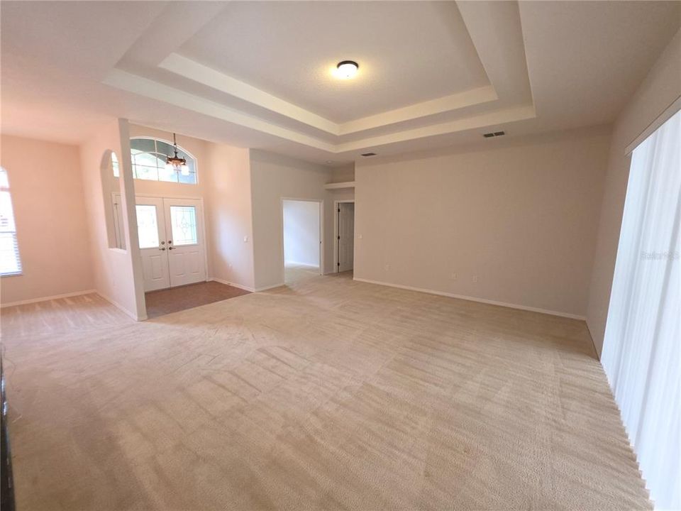 En Venta: $405,000 (3 camas, 2 baños, 2061 Pies cuadrados)