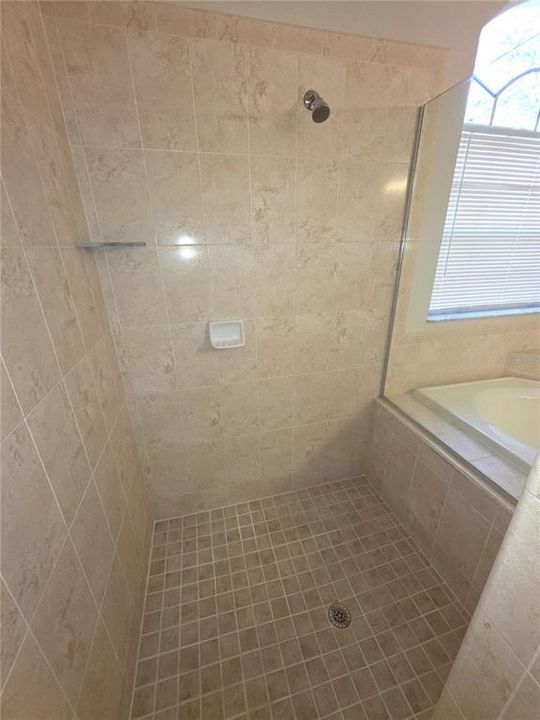 En Venta: $405,000 (3 camas, 2 baños, 2061 Pies cuadrados)