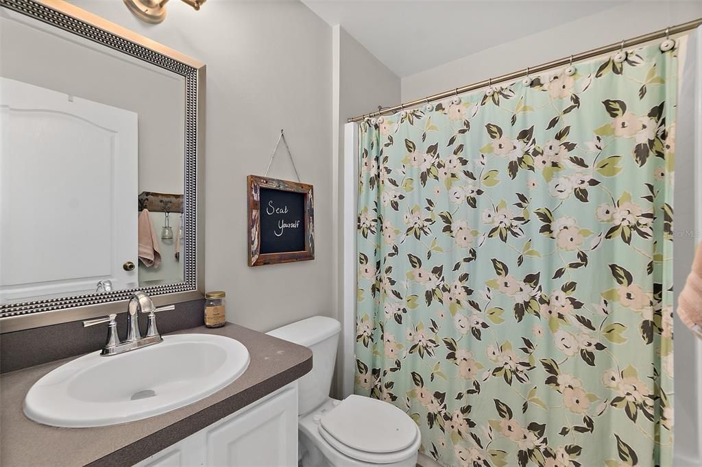 For Sale: $289,000 (3 beds, 2 baths, 1222 Square Feet)