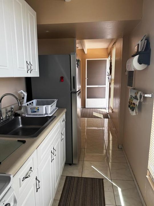 待售: $90,000 (1 贝兹, 1 浴室, 648 平方英尺)