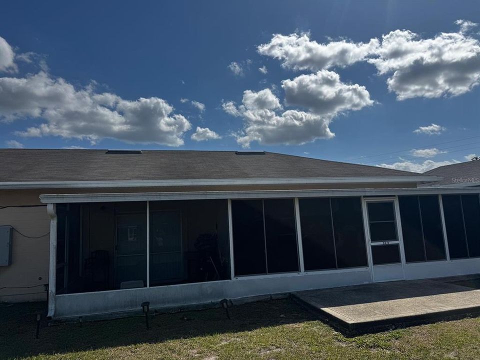 待售: $90,000 (1 贝兹, 1 浴室, 648 平方英尺)