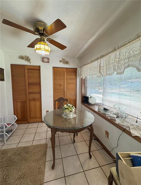 En Venta: $459,000 (3 camas, 2 baños, 2136 Pies cuadrados)