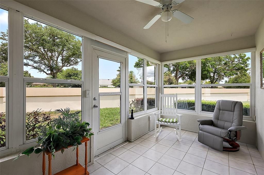 Active With Contract: $224,000 (2 beds, 2 baths, 1238 Square Feet)