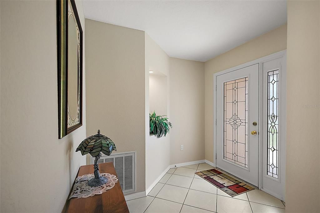 Active With Contract: $224,000 (2 beds, 2 baths, 1238 Square Feet)