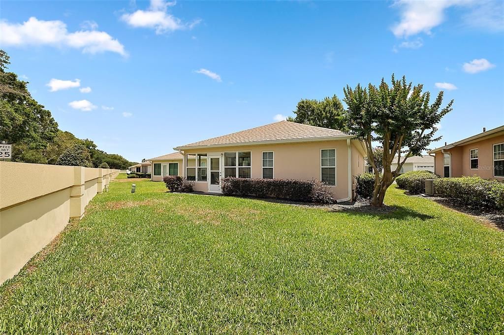 Active With Contract: $224,000 (2 beds, 2 baths, 1238 Square Feet)