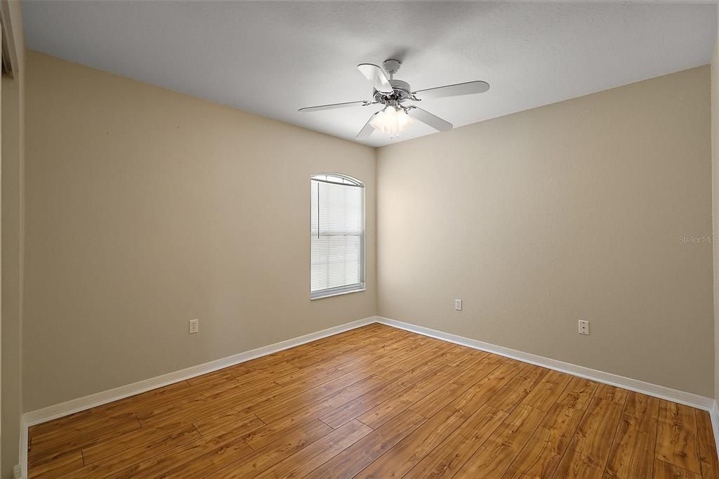 Active With Contract: $224,000 (2 beds, 2 baths, 1238 Square Feet)