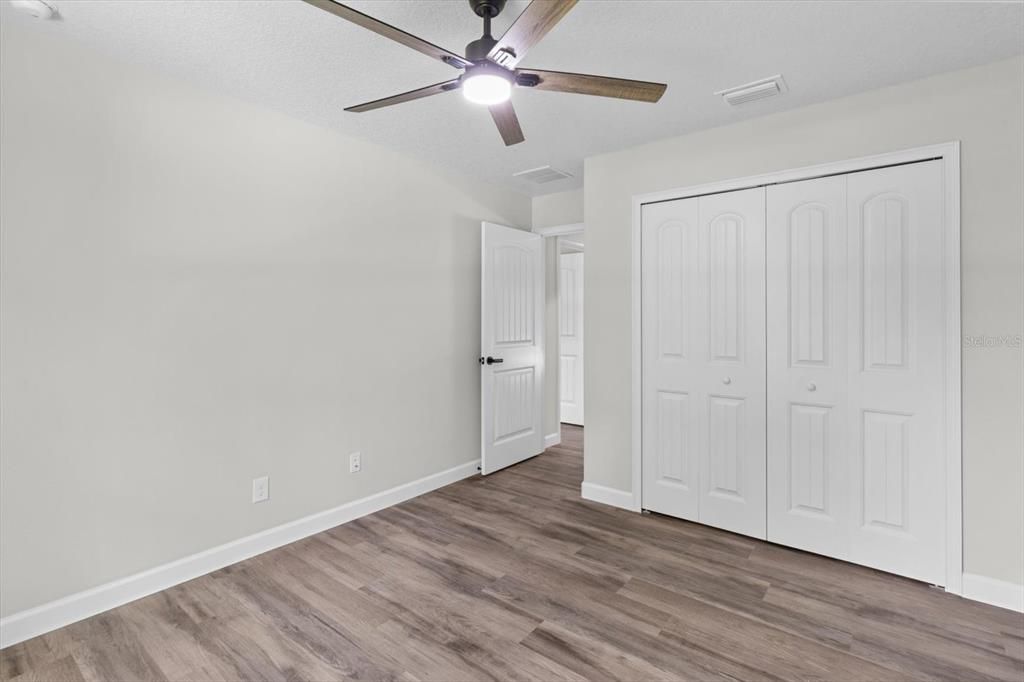 На продажу: $412,900 (4 спален, 2 ванн, 1930 Квадратных фут)