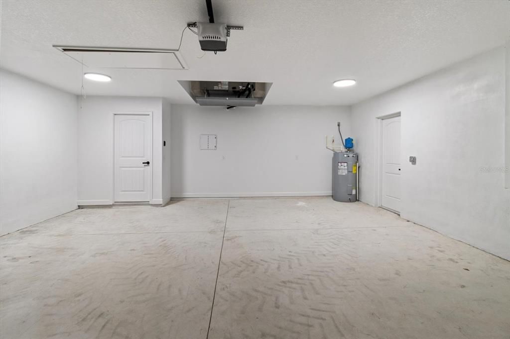 На продажу: $412,900 (4 спален, 2 ванн, 1930 Квадратных фут)