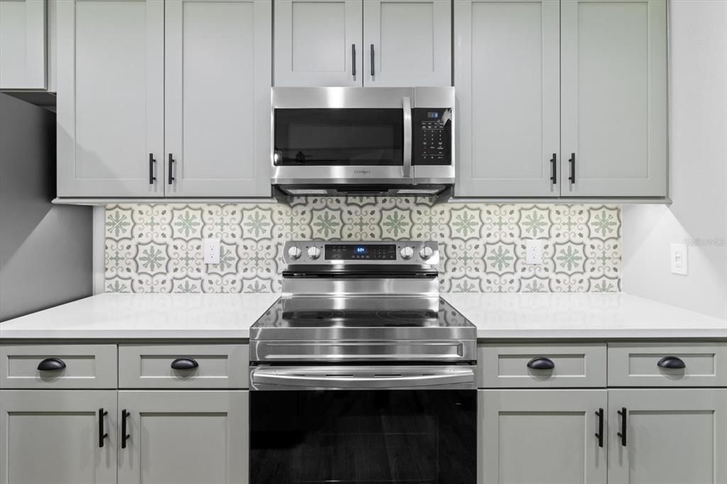 На продажу: $412,900 (4 спален, 2 ванн, 1930 Квадратных фут)