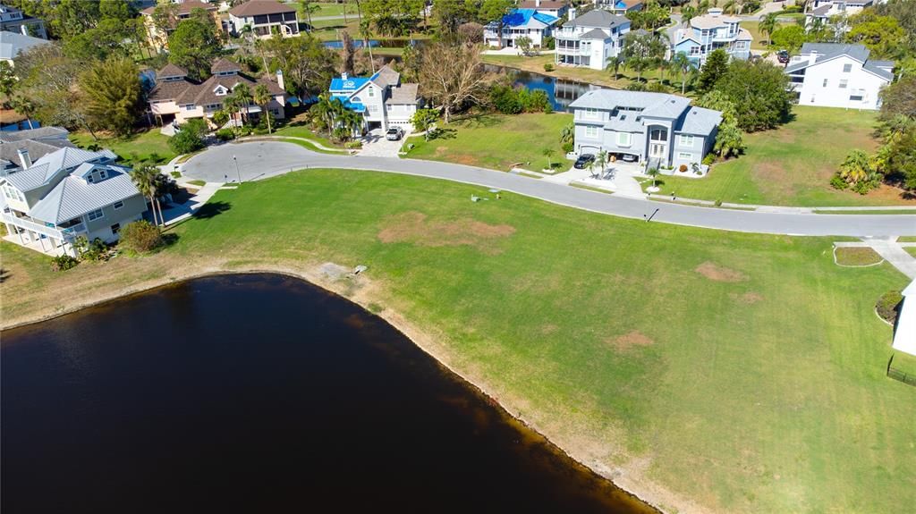 На продажу: $190,000 (0.22 acres)