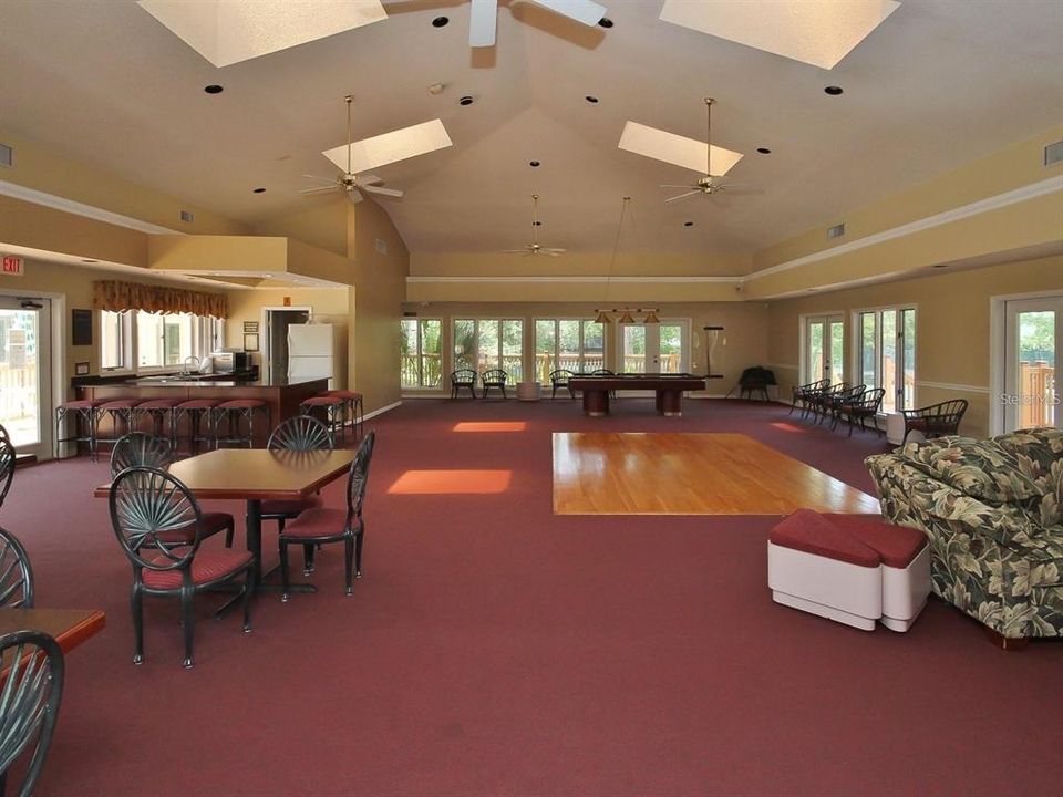 На продажу: $190,000 (0.22 acres)