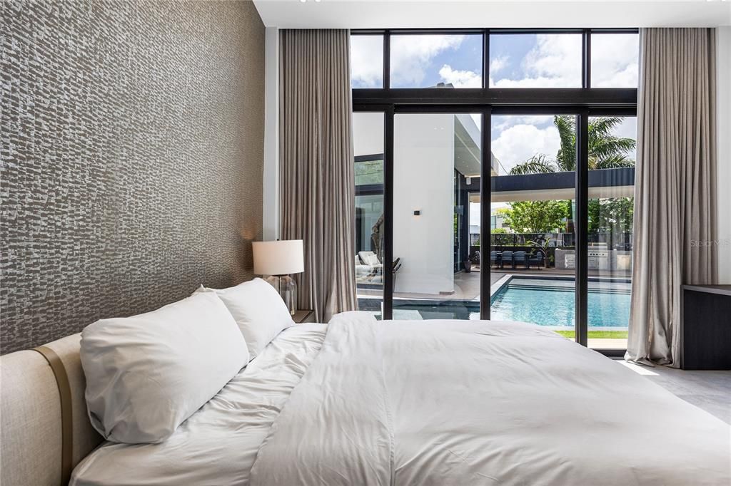 待售: $14,225,000 (6 贝兹, 7 浴室, 9096 平方英尺)