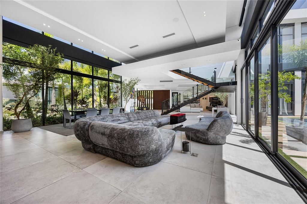 待售: $14,225,000 (6 贝兹, 7 浴室, 9096 平方英尺)