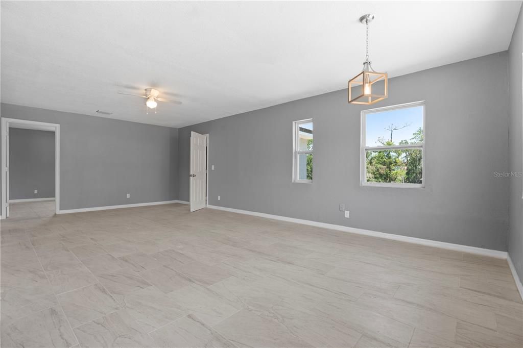 На продажу: $362,000 (3 спален, 2 ванн, 1160 Квадратных фут)