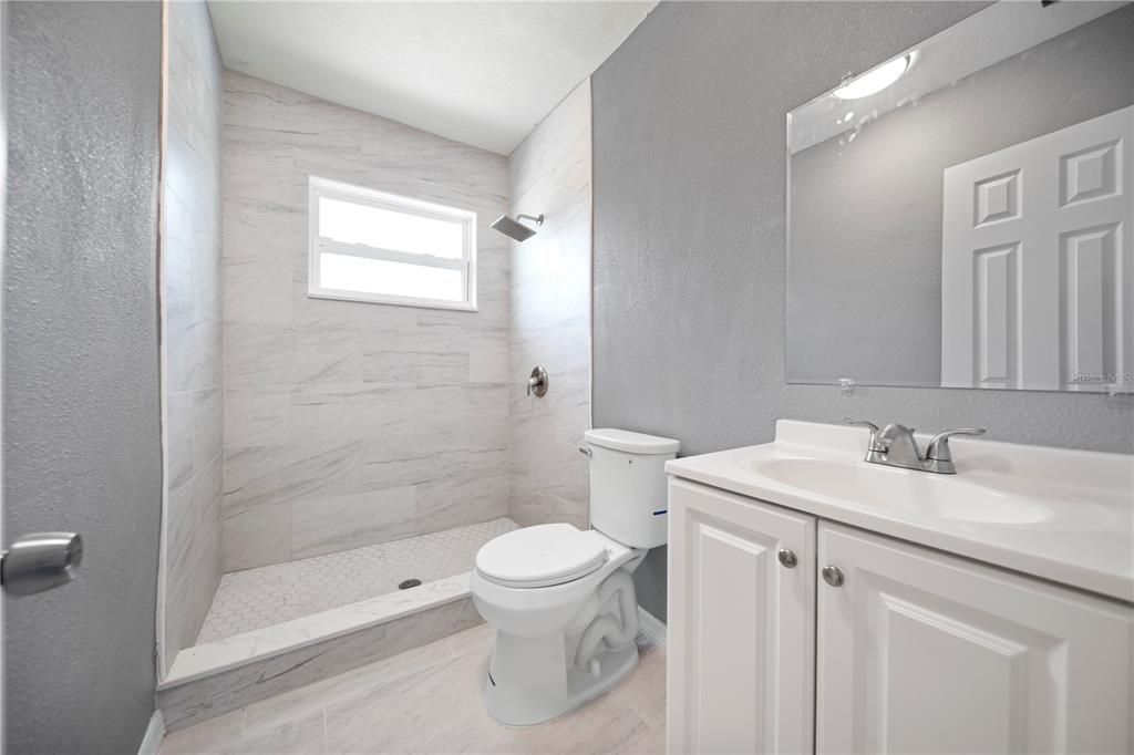 На продажу: $362,000 (3 спален, 2 ванн, 1160 Квадратных фут)