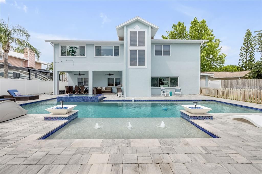 For Sale: $1,345,000 (6 beds, 4 baths, 3661 Square Feet)