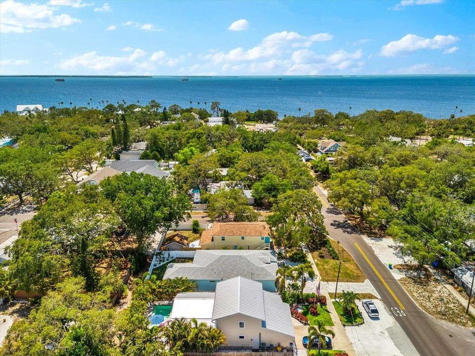 На продажу: $824,995 (4 спален, 2 ванн, 2022 Квадратных фут)