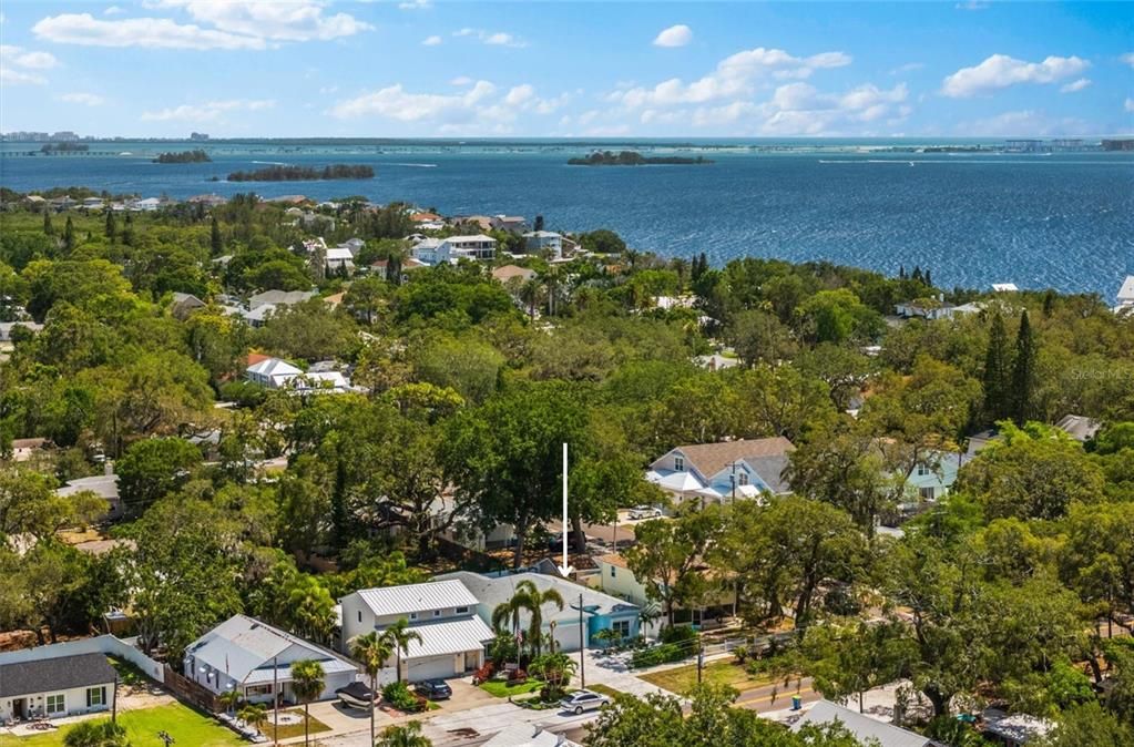 На продажу: $824,995 (4 спален, 2 ванн, 2022 Квадратных фут)