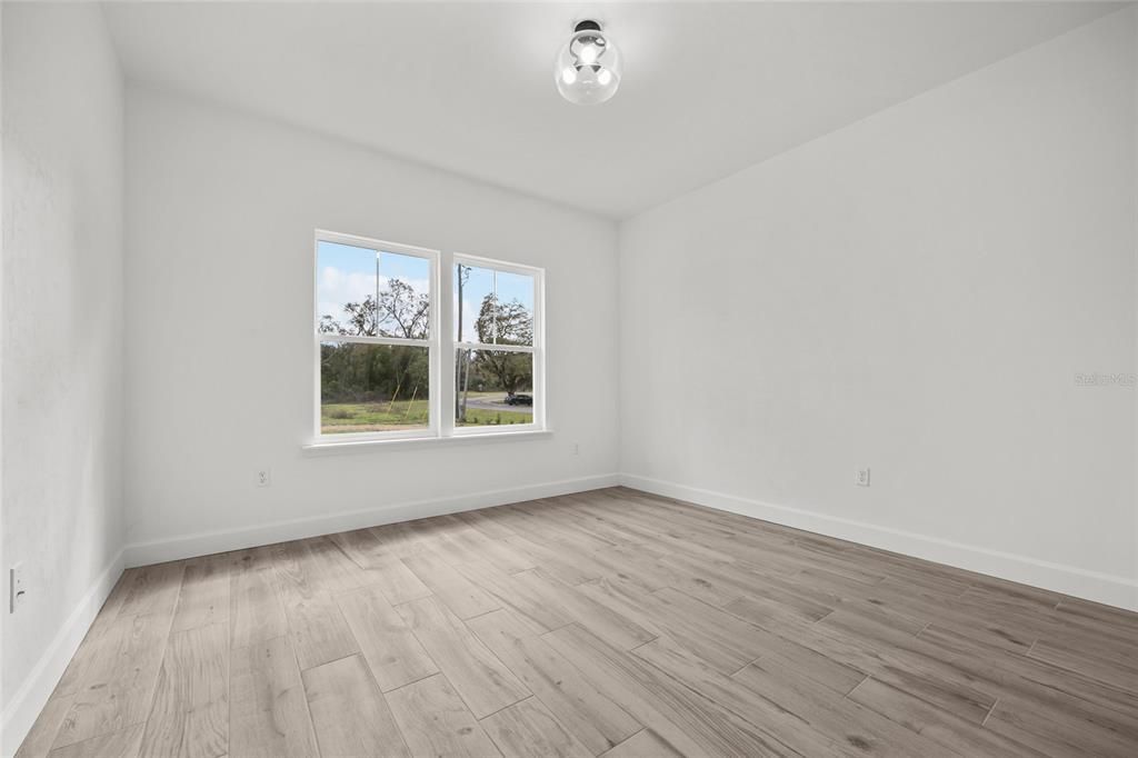 For Sale: $359,000 (3 beds, 2 baths, 1599 Square Feet)