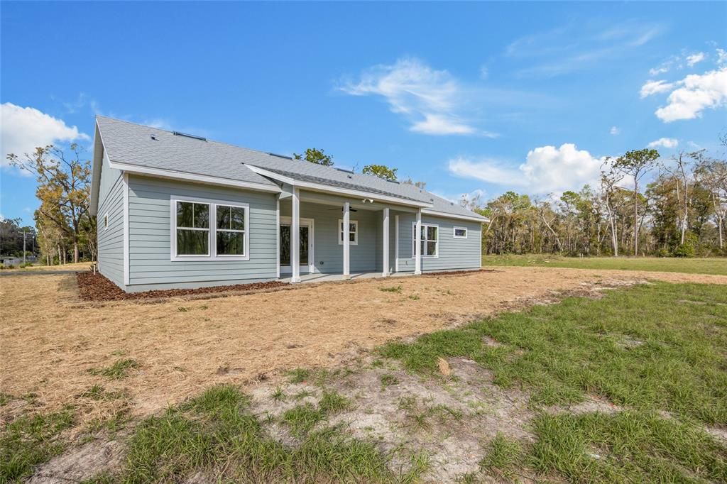 For Sale: $359,000 (3 beds, 2 baths, 1599 Square Feet)