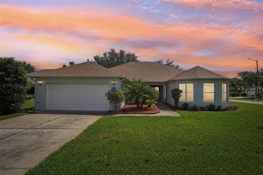 Recently Sold: $399,999 (2 beds, 2 baths, 2242 Square Feet)