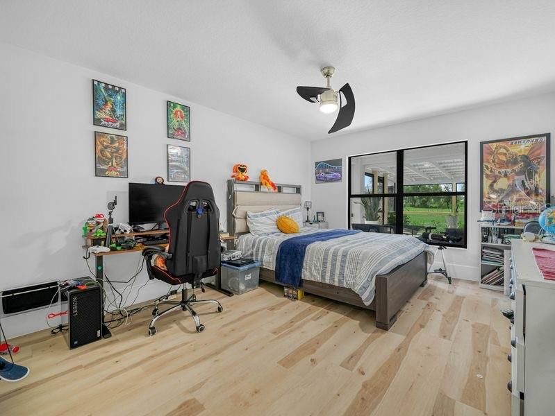 待售: $1,449,000 (4 贝兹, 2 浴室, 2304 平方英尺)