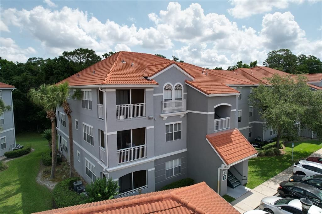 Active With Contract: $168,000 (1 beds, 1 baths, 732 Square Feet)