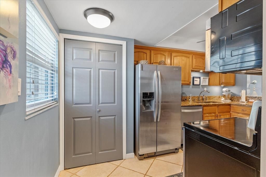 En Venta: $425,000 (2 camas, 2 baños, 1101 Pies cuadrados)